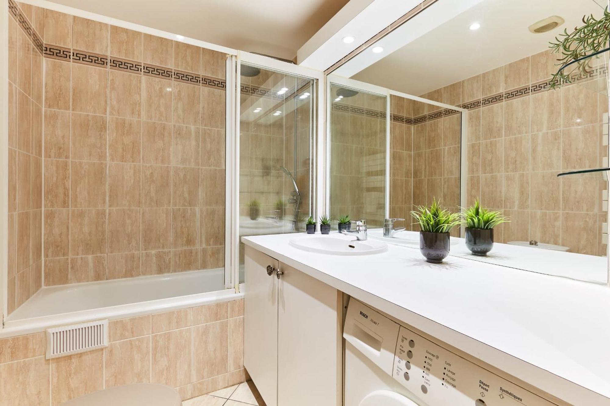 Latin Quarter - 1br With Balcony - Cityapartmentstay Apartamento París